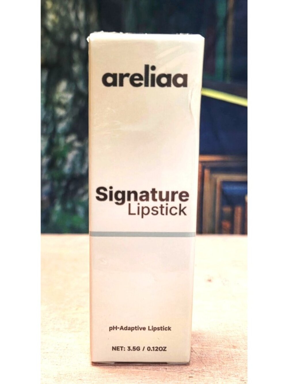 Areliaa Signature Lipstick pH-Adaptive Hydrating Long-Wearing Transfer-Proof